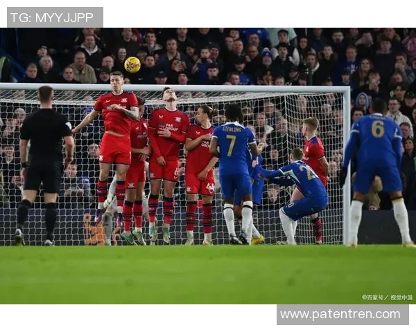 英超联赛激战正酣球迷热情高涨期待精彩赛事回顾与分析